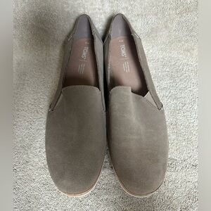 Tom’s Palma Desert Tan  Suede Leather Wrap Slip On Shoes Sz 12